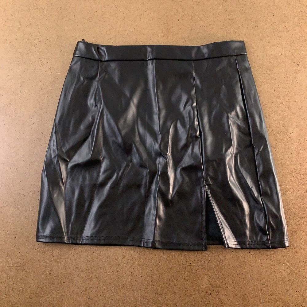 SHEIN SXY Women's Large US Size 8/10 Black Split Hem Leather Look Mini Skirt NWT